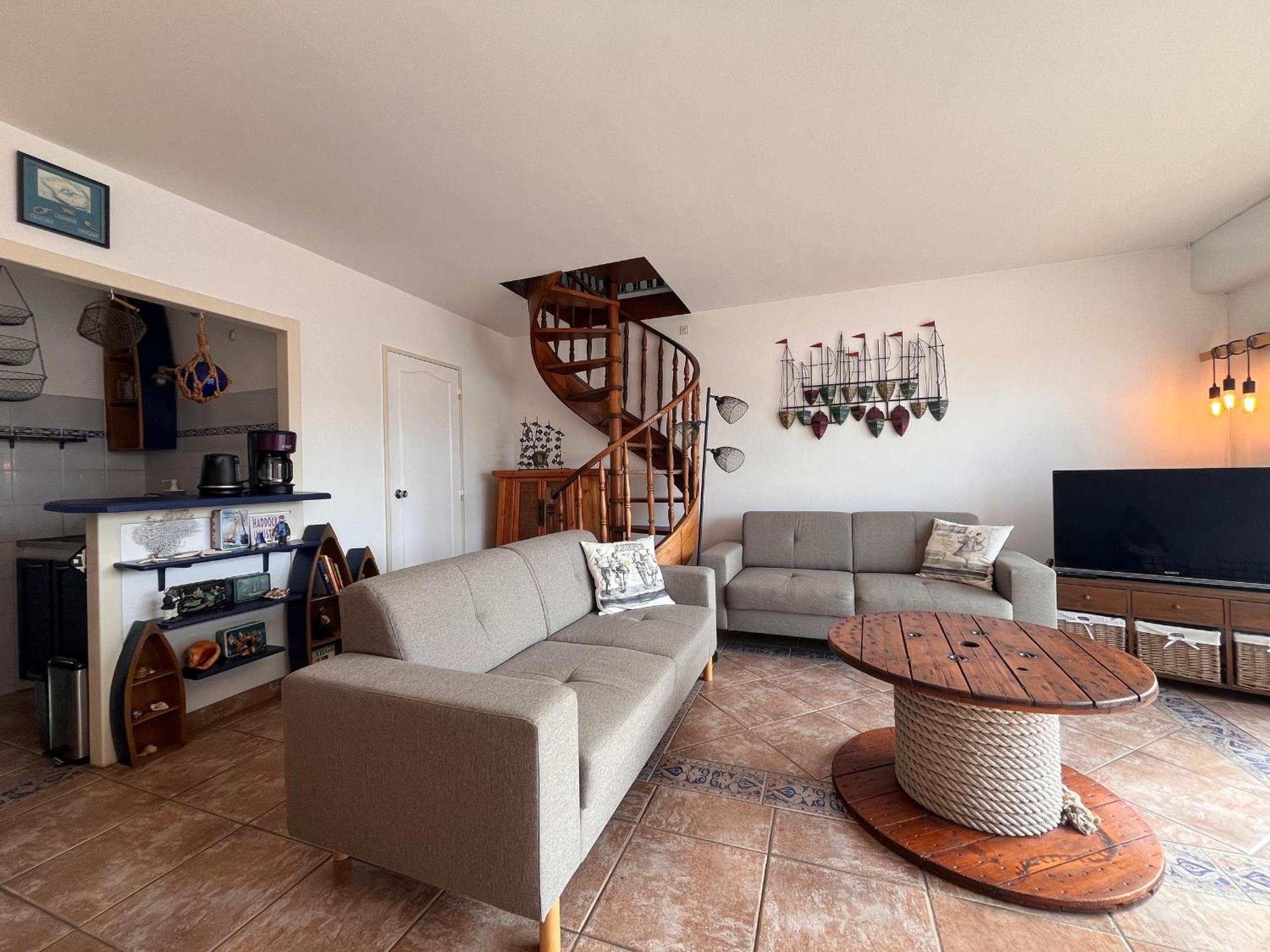 Coeur De Saint-Jean-De-Luz : Appartement Lumineux Avec Balcon, Proche Plage Et Commerces - Fr-1-239-1079 외부 사진